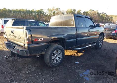 2003 Chevrolet Silverado 1500 Ls z USA, uszkodzony, nr VIN 1GCEK19T93Z144455